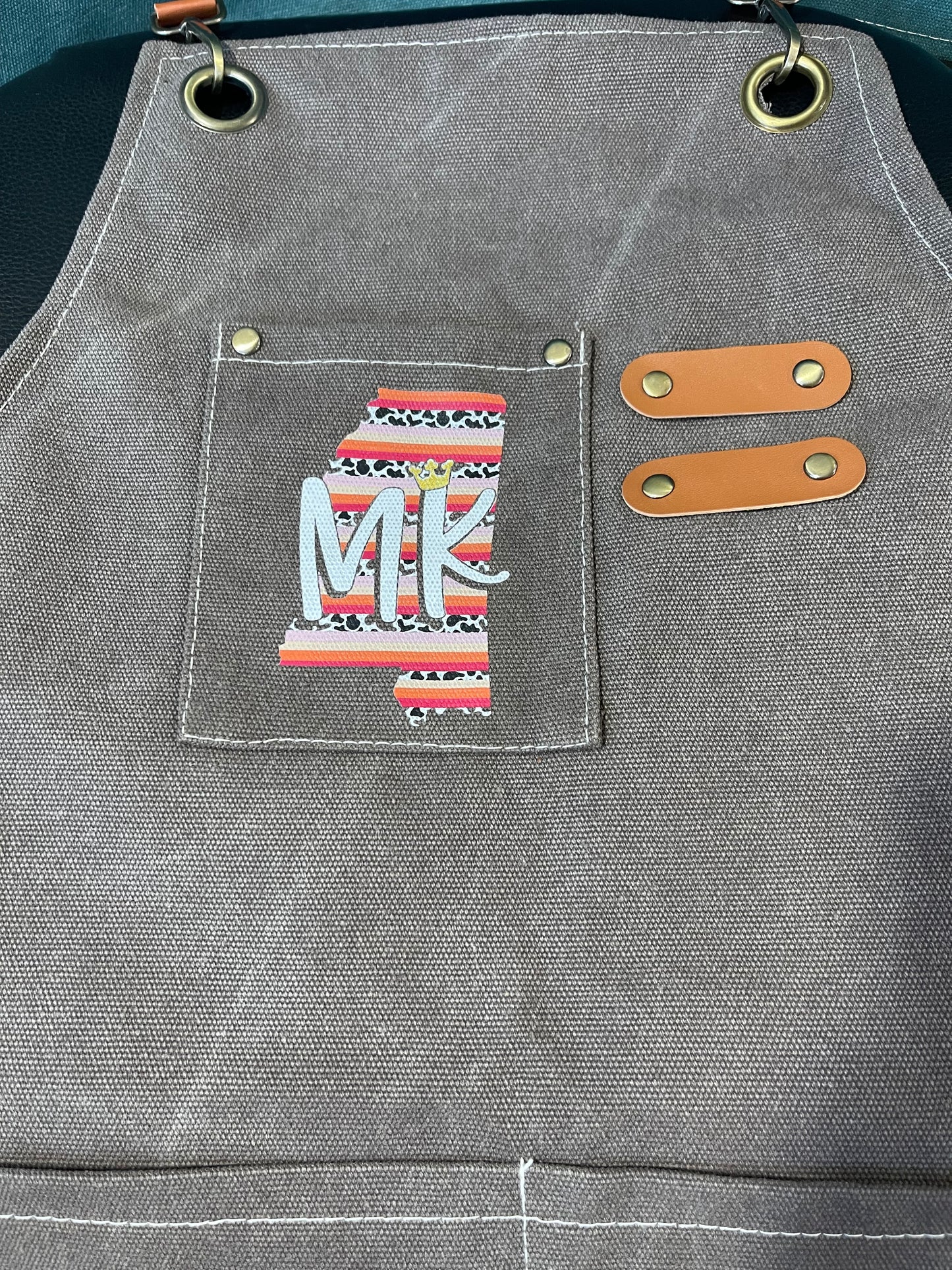 Mississippi Kween Apron